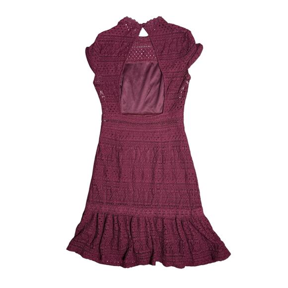 Foxiedox Ellie Lace Open Back Cocktail Dress in Red Wine Size Small - Picture 7 of 10